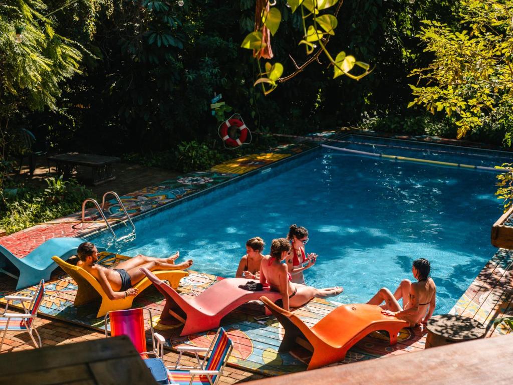 piscina hostel da vila ilhabela